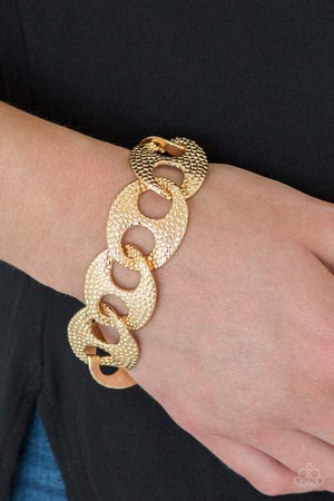 CASUAL CONNOISSEUR- GOLD TEXTURED LINK BRACELET