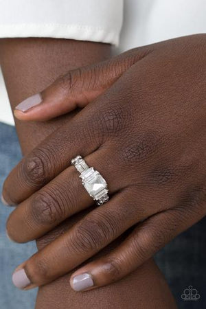 BORN TO RULE - PAPARAZZI - WHITE RHINESTONE STACK SILVER RING